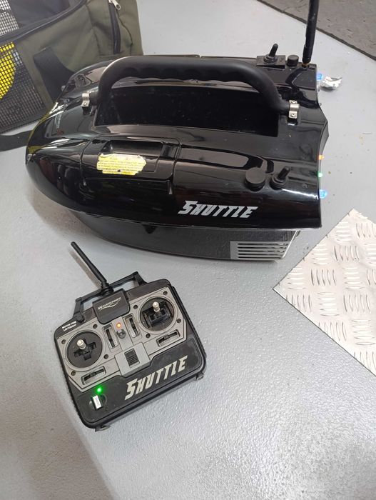 Łodka zanętowa waverunner