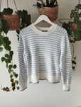 Wiosenny sweter oversize, w paski, biały w błękitne paski r. S/M Dunne