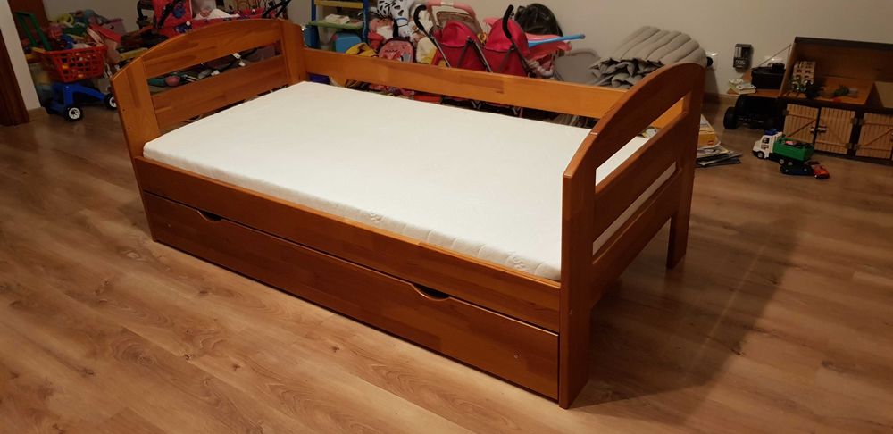 Łóżeczko i materac lateks 160x80