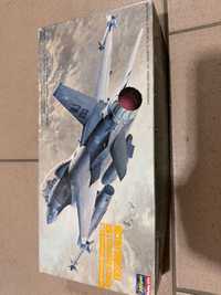 model F-16D FALCON 1/72 Hasegawa