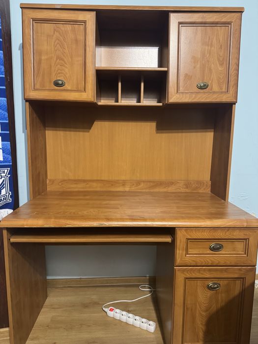 Oddam biurko z nadstawką