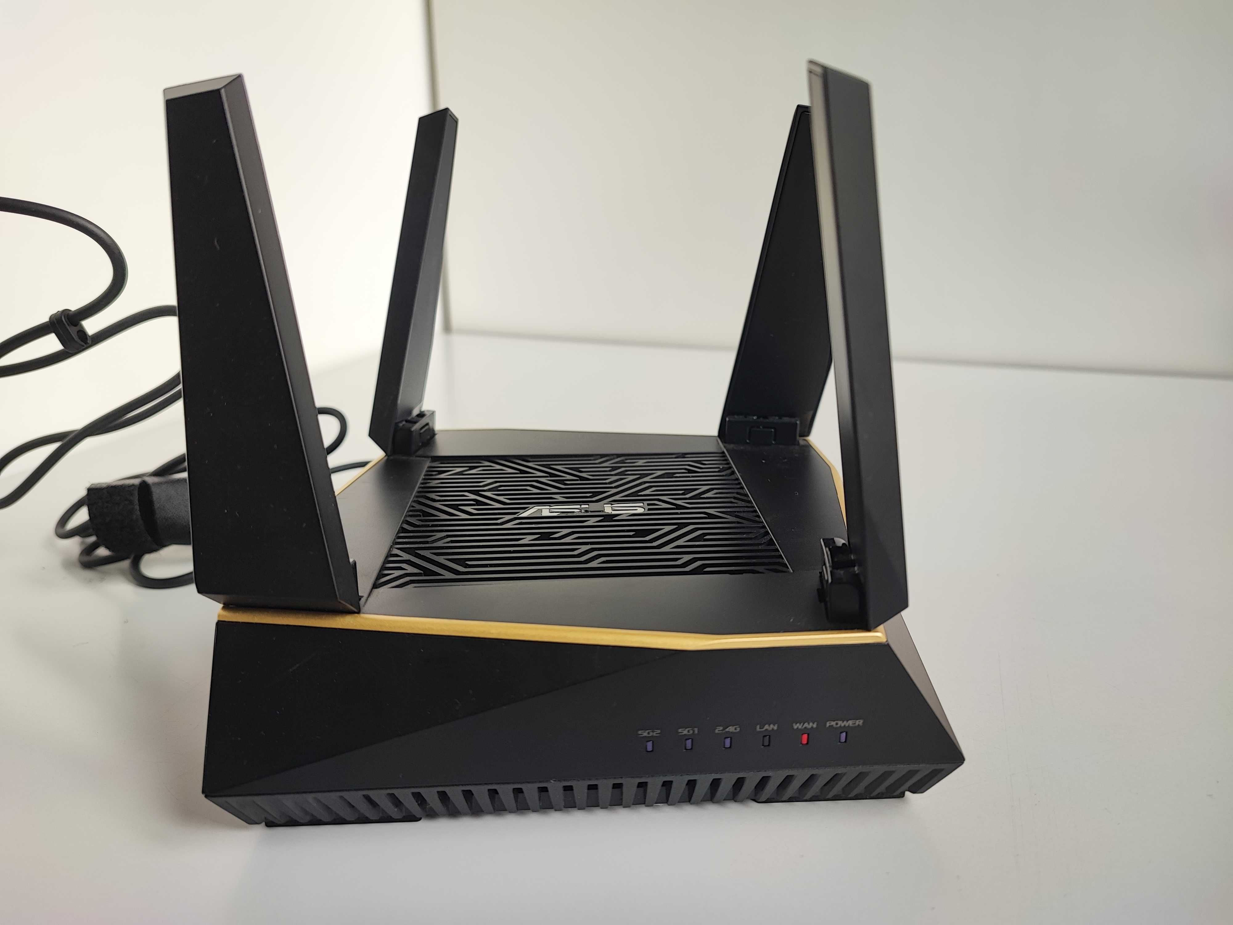 Бездротовий маршрутизатор ASUS RT-AX92U Wi-Fi 6, Tri-Band