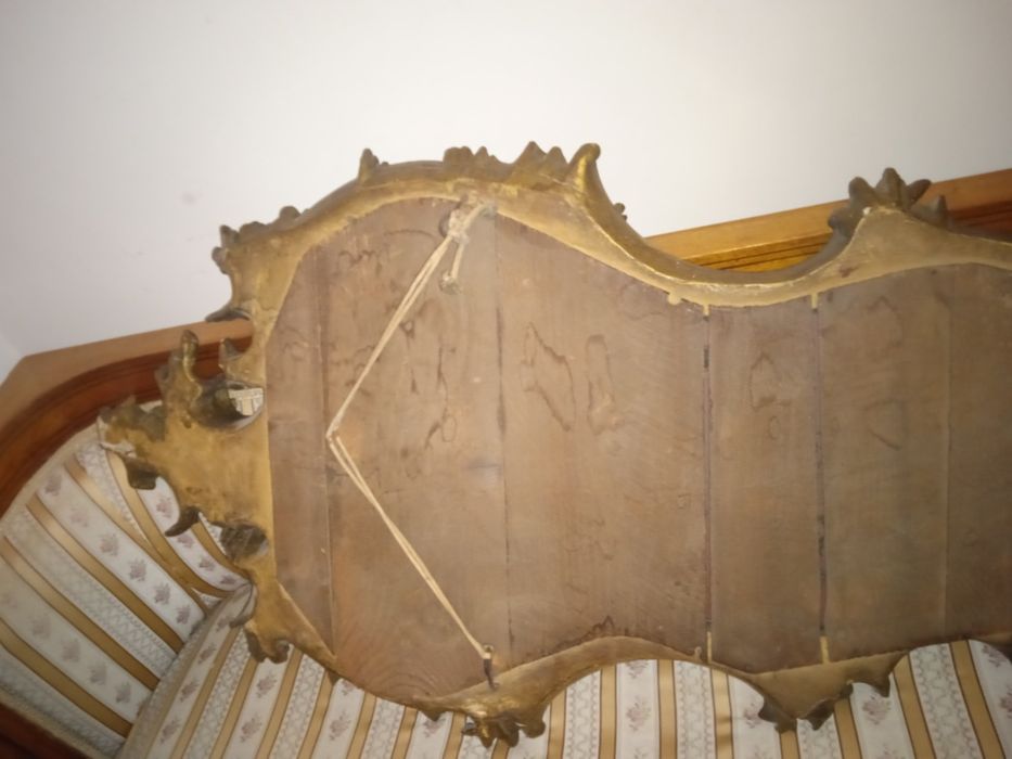 Zabytkowe lustro rokoko