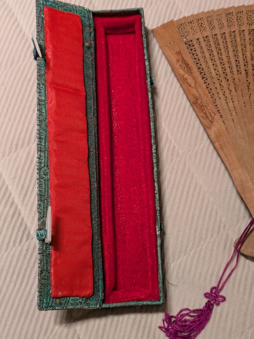 Wachlarz w dekoracyjnym opakowaniu