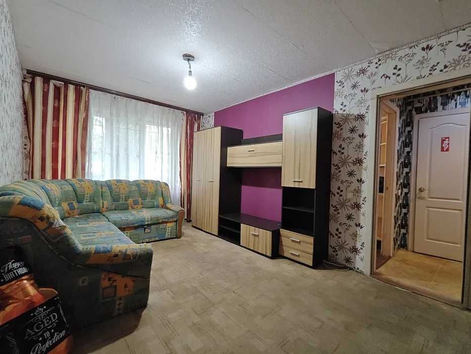 Продам однокімнатну квартиру в центрі