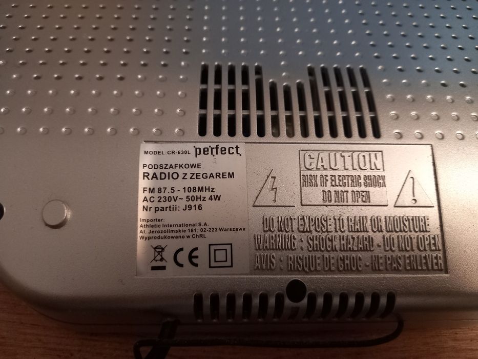 Radio z zegarkiem - PERFECT model CR-630L