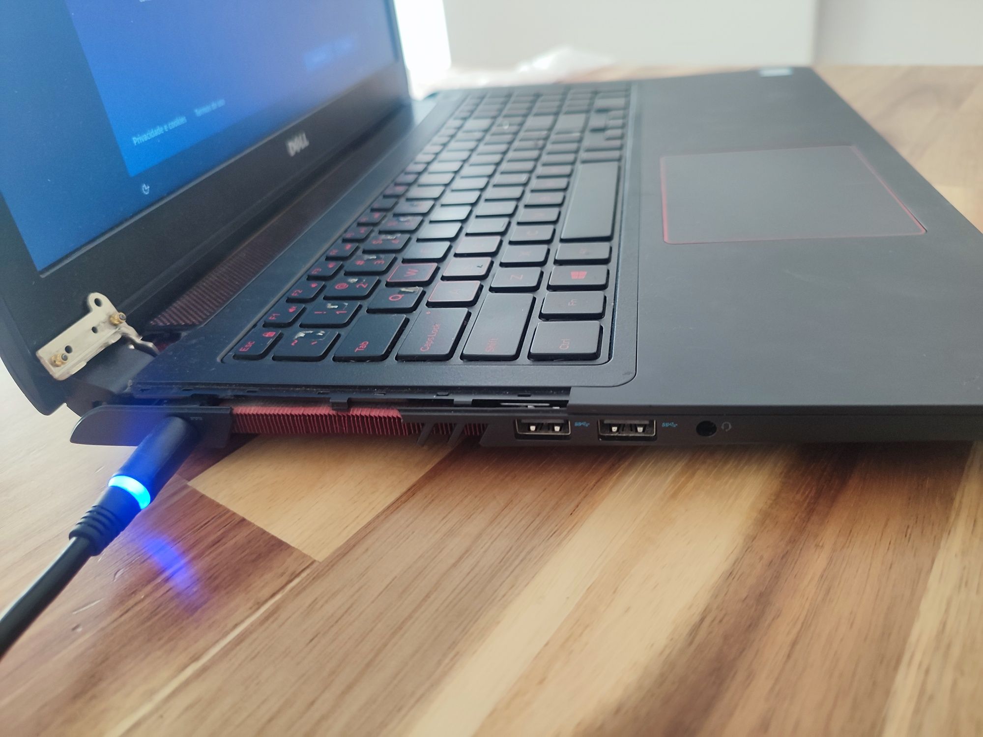 Portátil DELL Inspiron 15 7000 Intel quad core i7 8GB