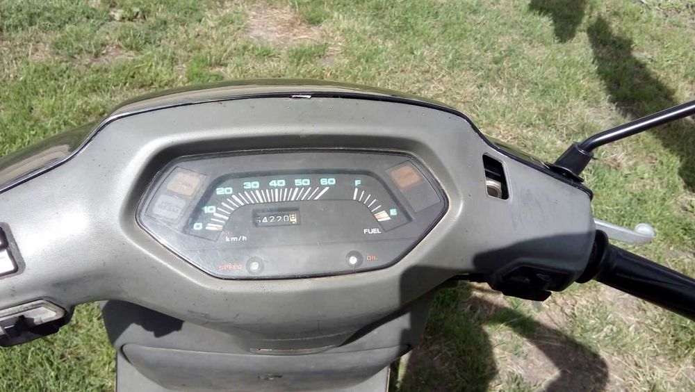 Скутер Honda Lead