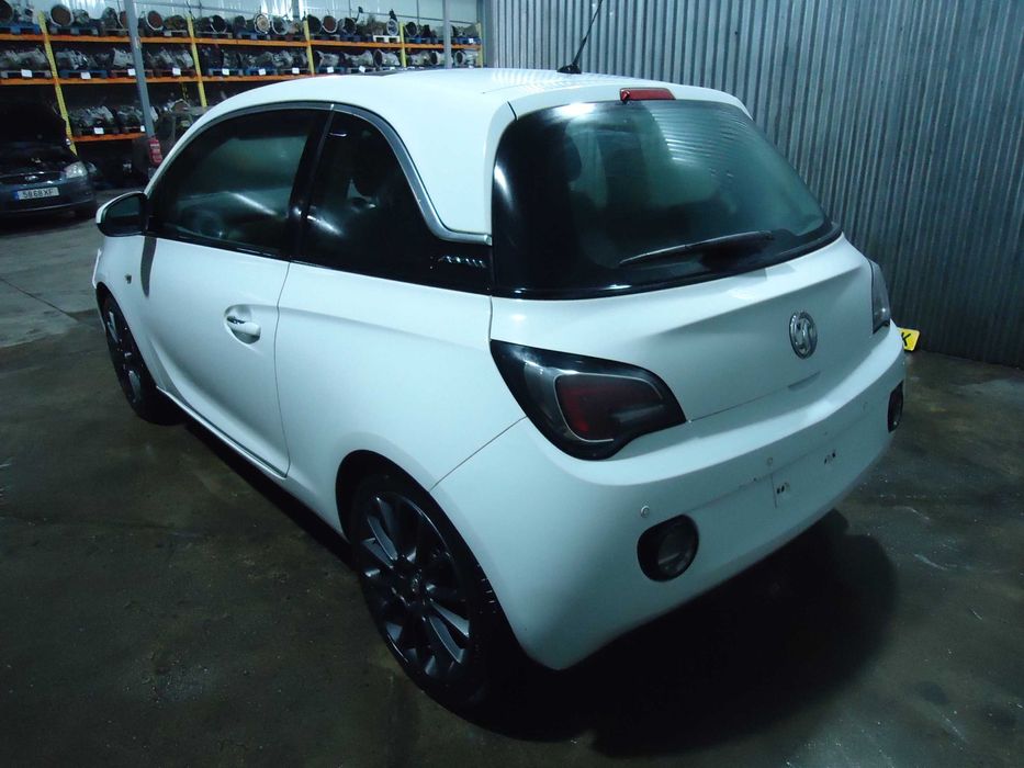 Opel Adam Glam 1.2I (A12XEL) de 2013 só ás peças