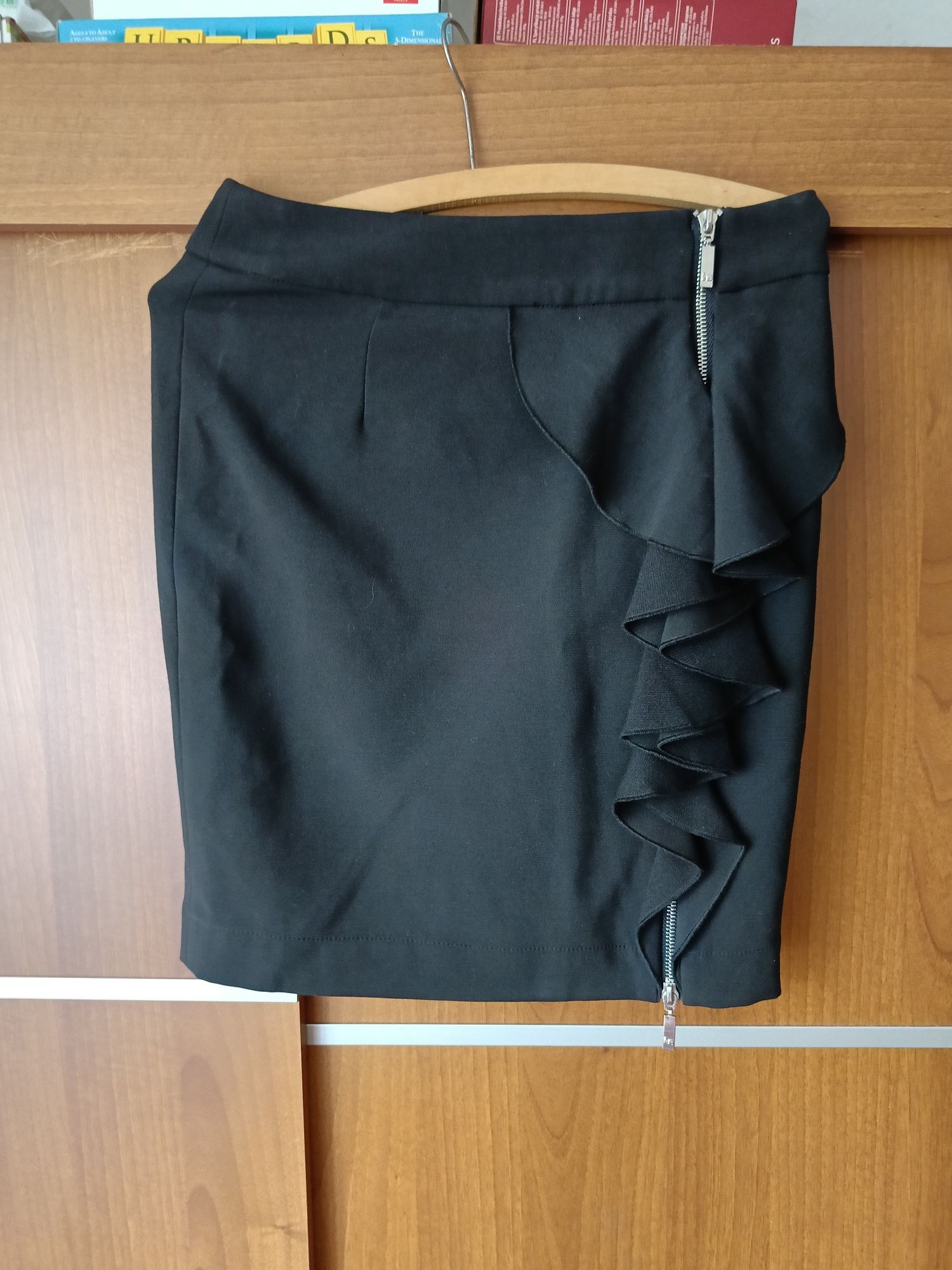 Spódnica Zara XS czarna klasyczna