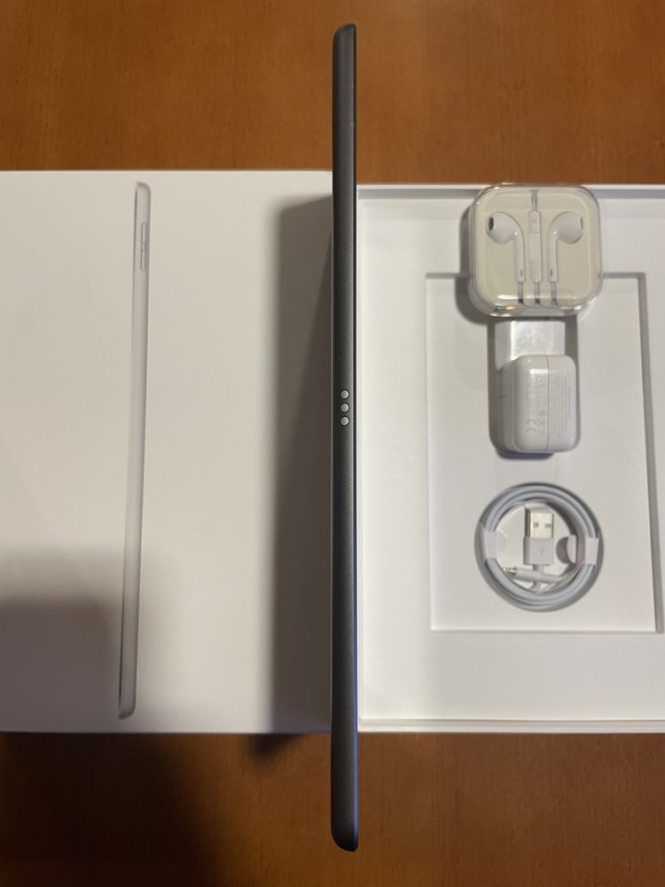 iPad 8 2020 - Wifi+Cellular (32Gb) impecável c/oferta Penci 2 +EarPods