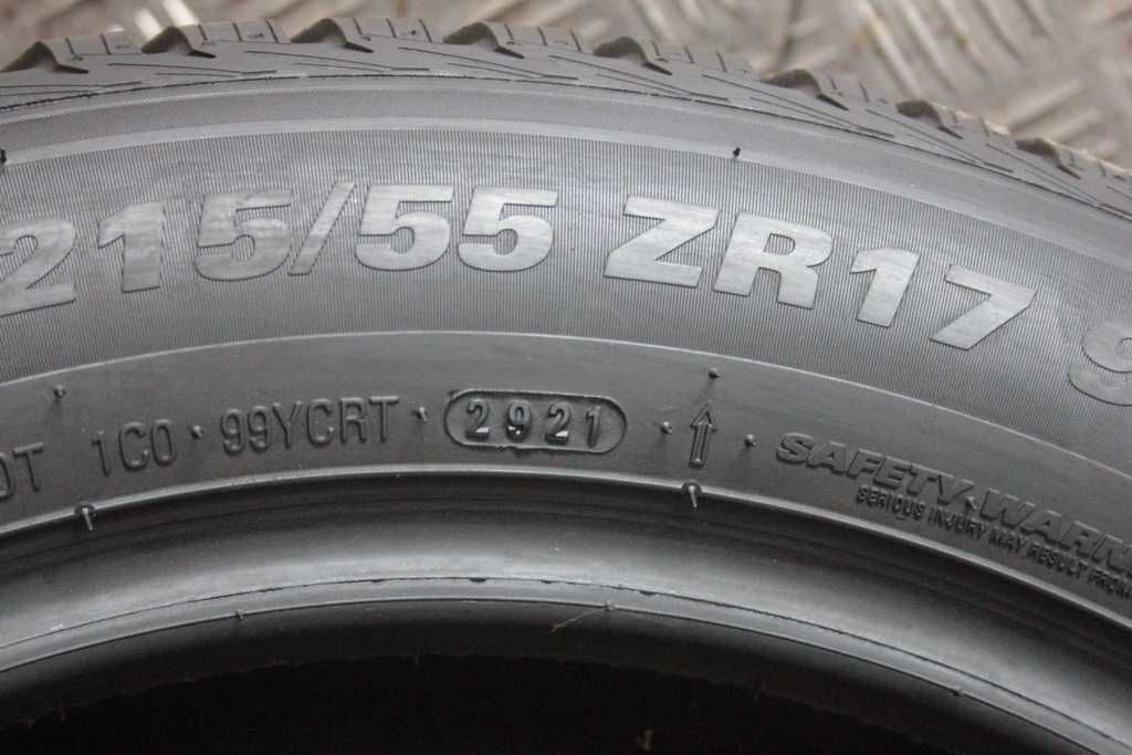 215/55/17 Kumho Solus 4S HA32 215/55 R17 98W 2021r