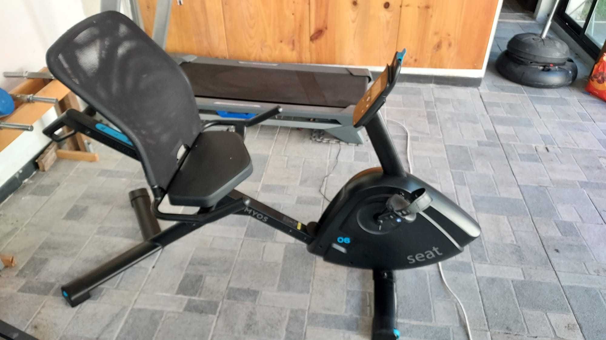 Bicicleta estatica Domyos e-Seat 06 reclinavel de ginásio