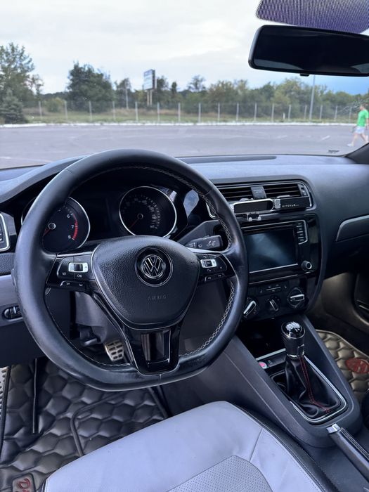 Volksvagen jetta 1.8 2stage 2016