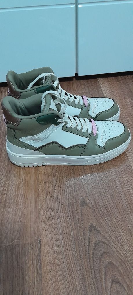 Buty Stradivarius rozmiar 38