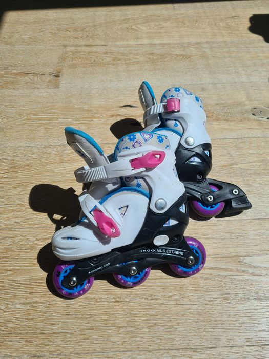 Rolki dziecięce regulowane rozmiar 26-30; dodatkowo kask i ochraniacze