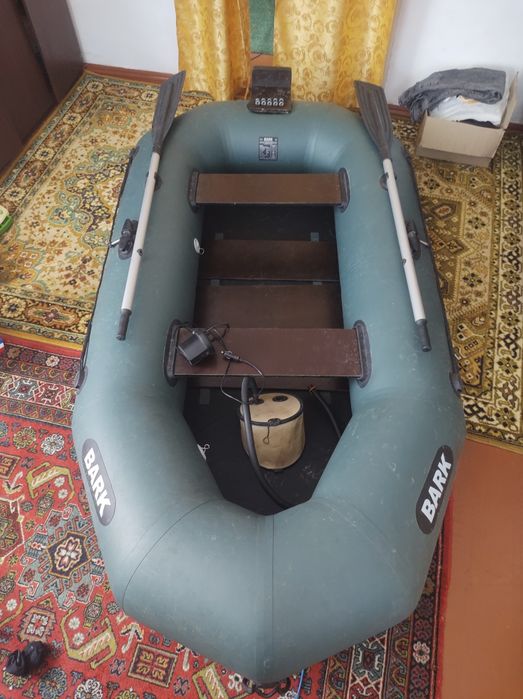 Продам почти новою лодку