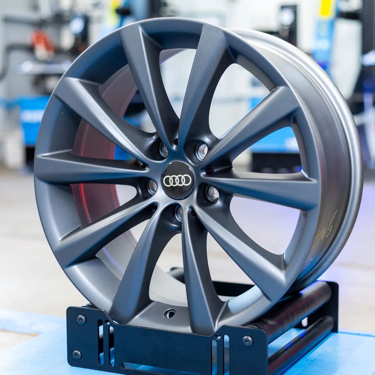 NOWE ORYGINALNE Felgi aluminiowe 18" Audi A4 A5 A6 A7 A8 Q3 Q5 Q7