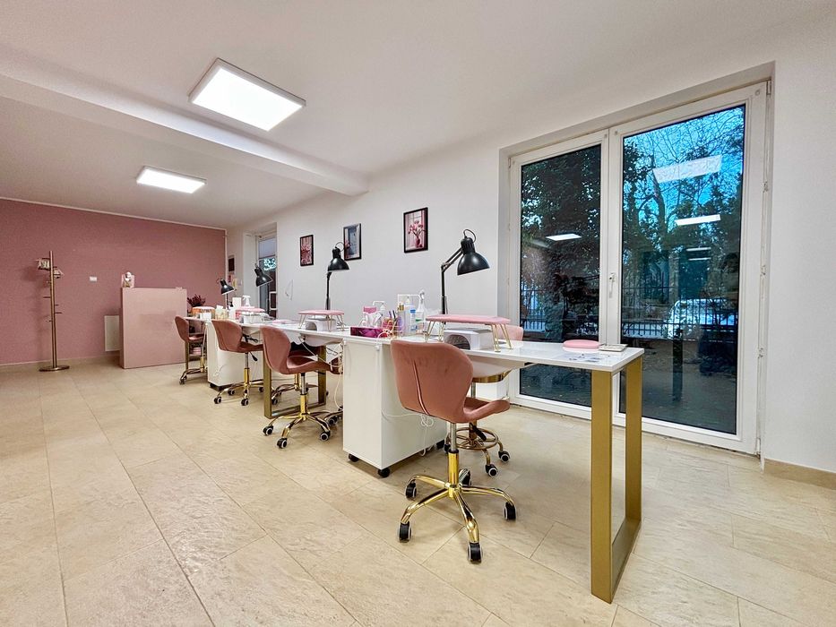 2-poziomowy lokal usługowy 80 m² I Branża beauty lub usługi I Parking