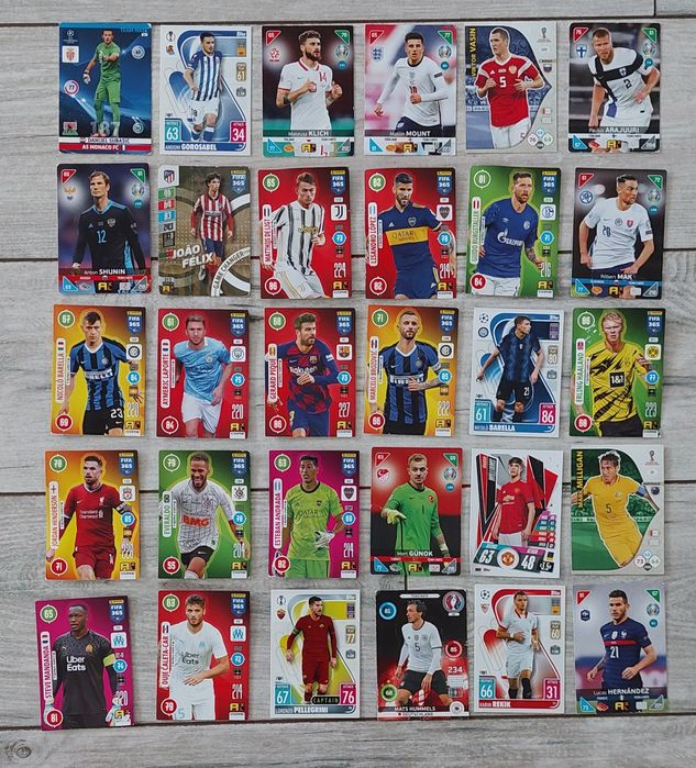 Karty piłkarskie zestaw kart dla kolekcjonera do zabawy na nudę 25 szt