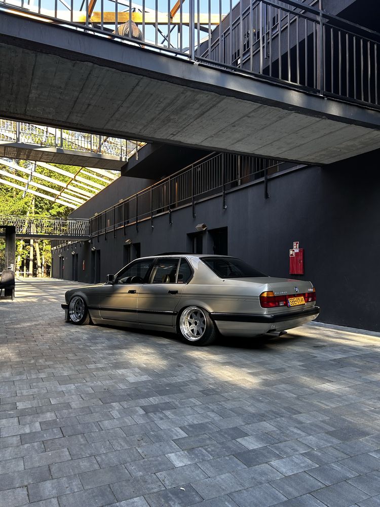 Bmw e32 735i alpina b11 stance airride syndykat