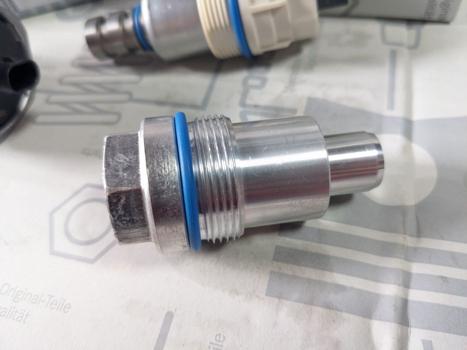 Клапан заглушка тиску оливи Sprinter Vito om651