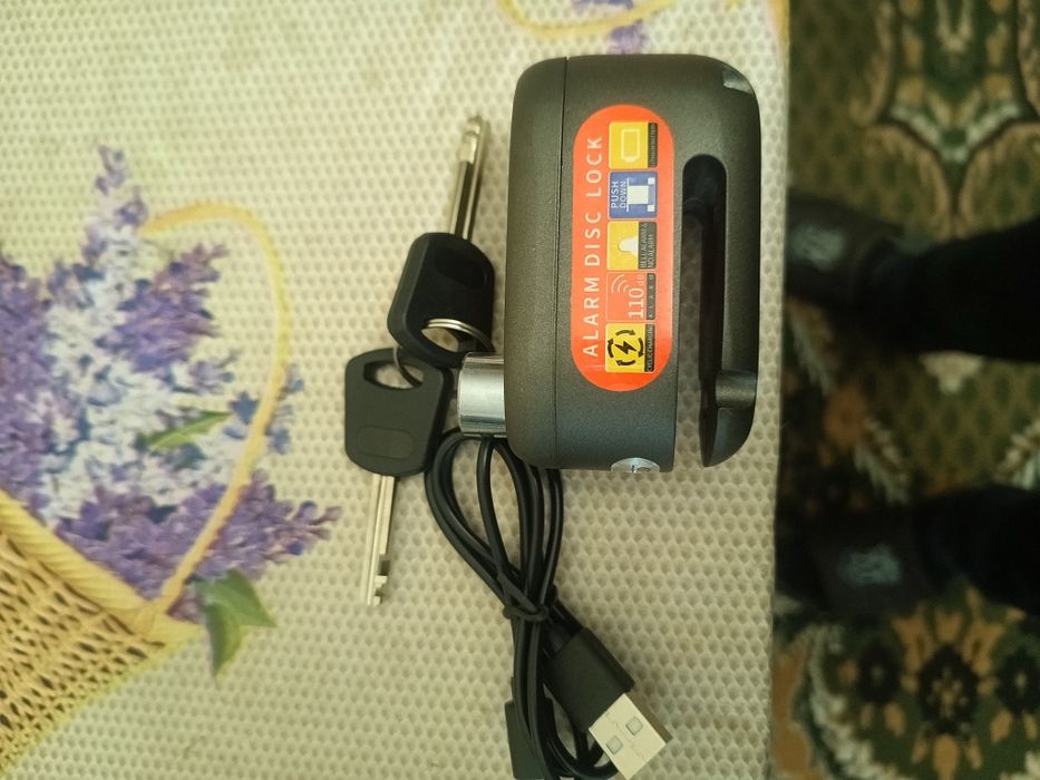 Продам замок с  сигнализация alarm и без на диск тормоза