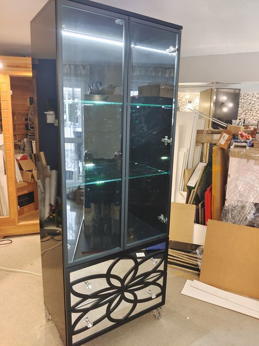 Witryna na alkohol, szafa, barek, wysoki połysk