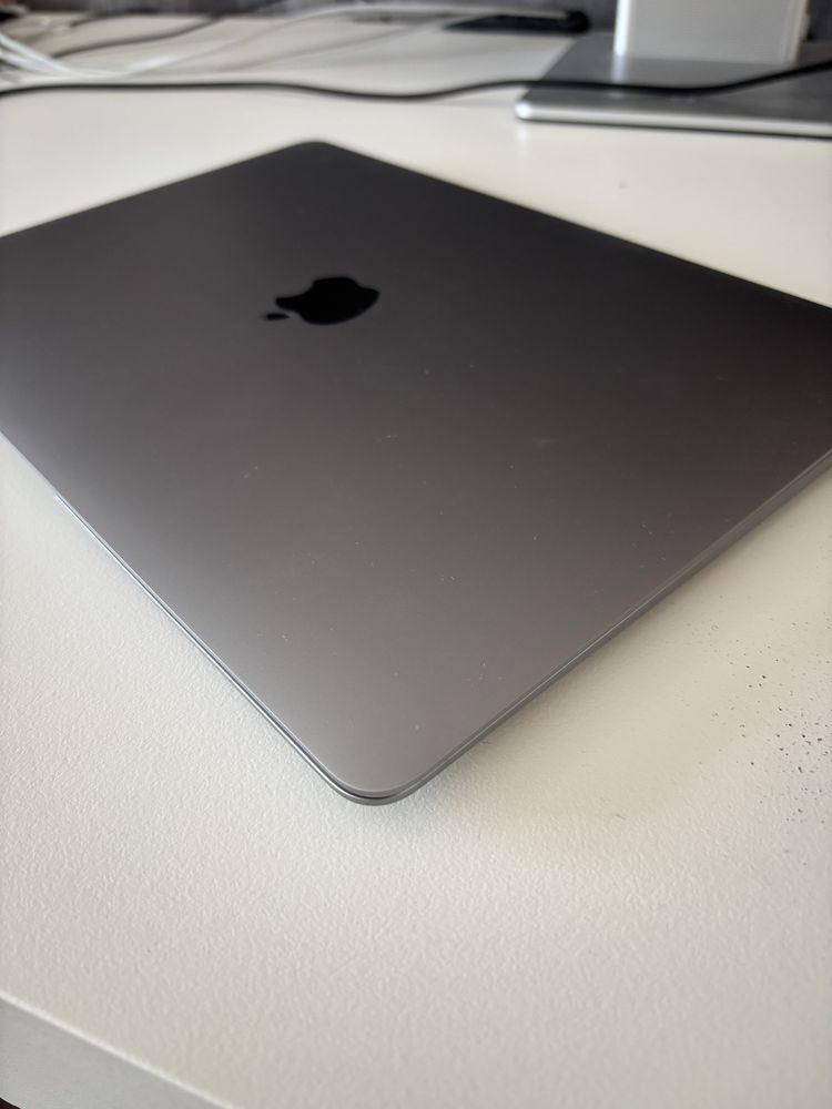 Macbook air m1 256
