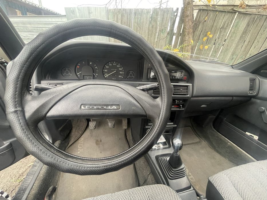 Toyota corolla 1990 рік  1.8 дизель