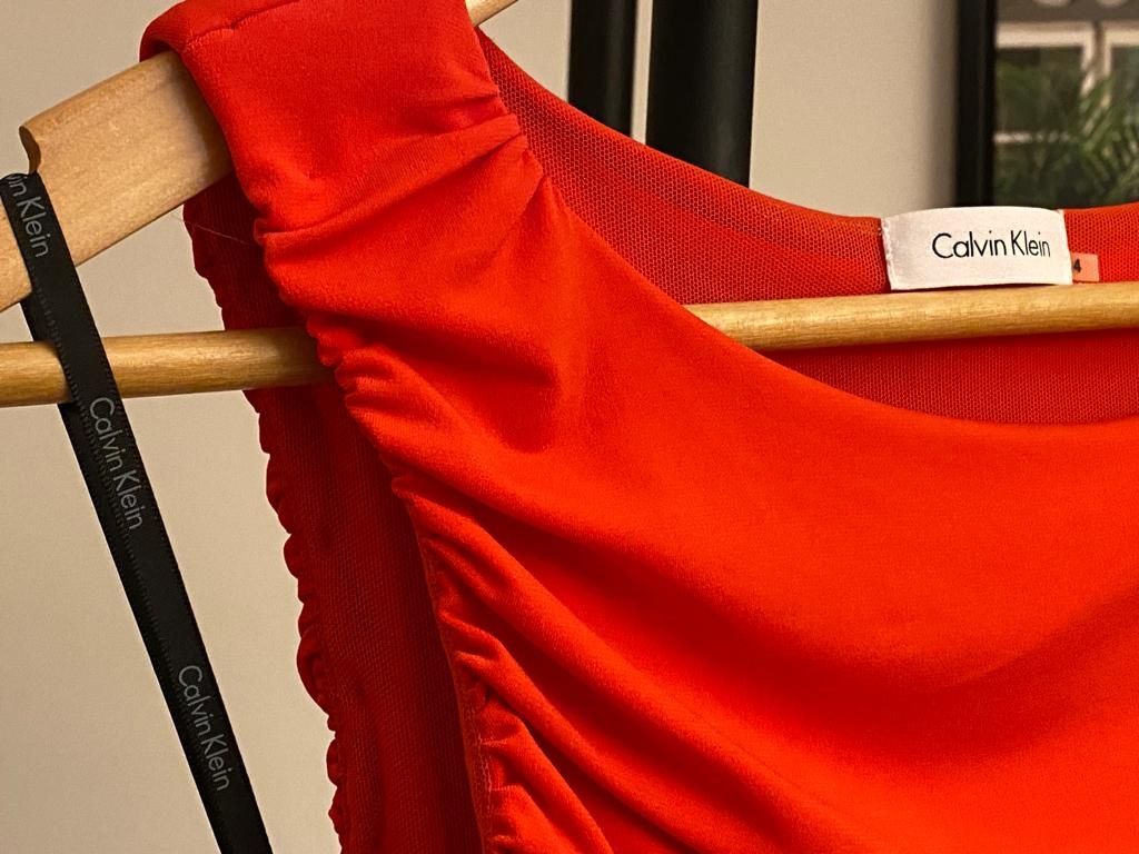 Vestido vermelho Calvin Klein, NOVO (new red dress)