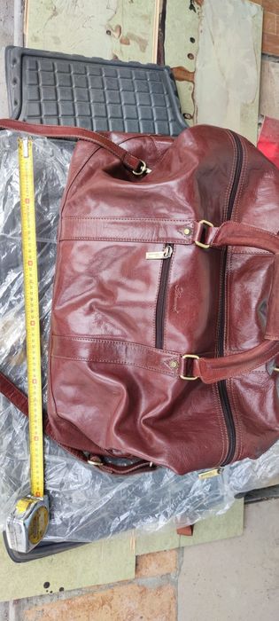 Продам кожаную итальянскую дорожную сумку