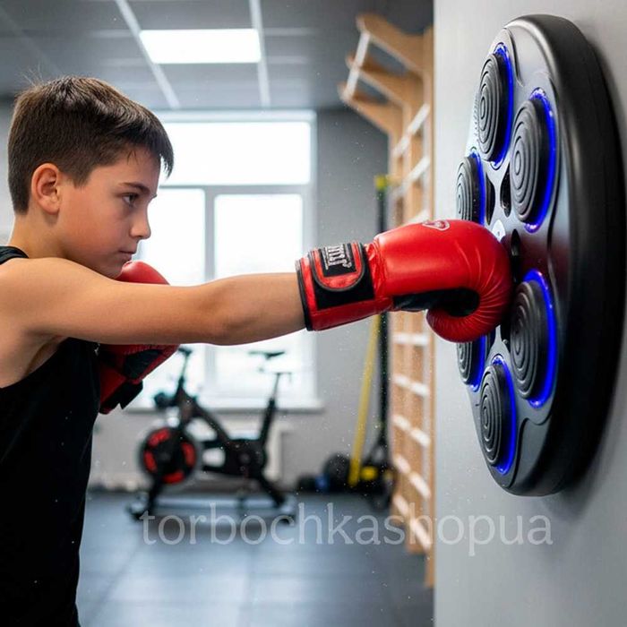 Боксерський тренажер з рукавичками підсвічуванням і музикою 40см