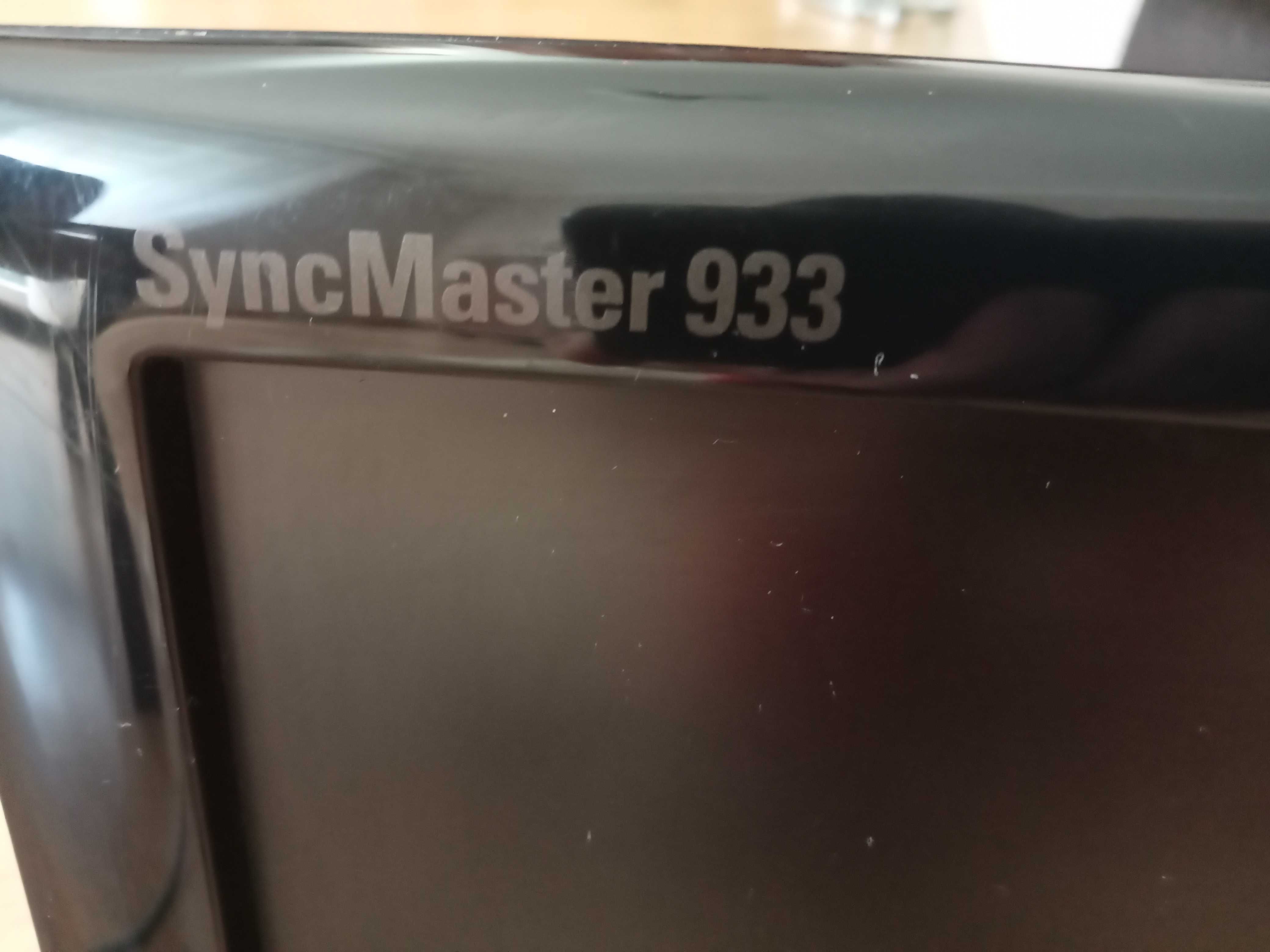 Monitor Samsung syncmaster 933SN, 19 cali