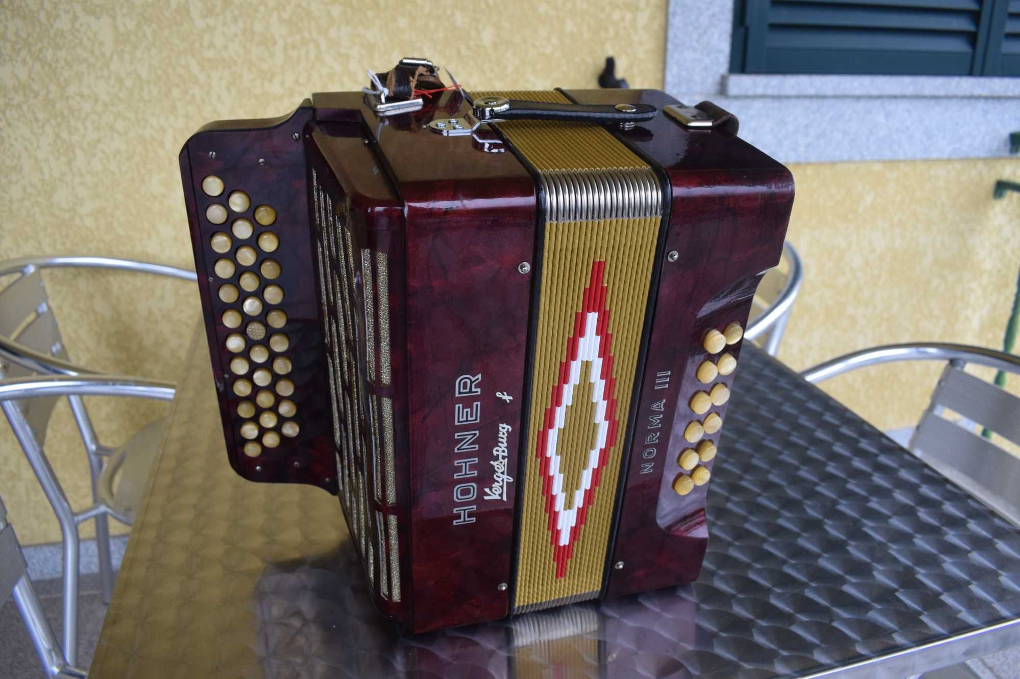 Concertina Hohner Norma III 3 Voz. Fa# La# La#