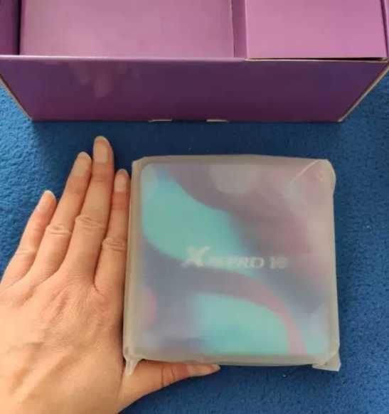 Не нужен дорогой тв есть smart tv приставка