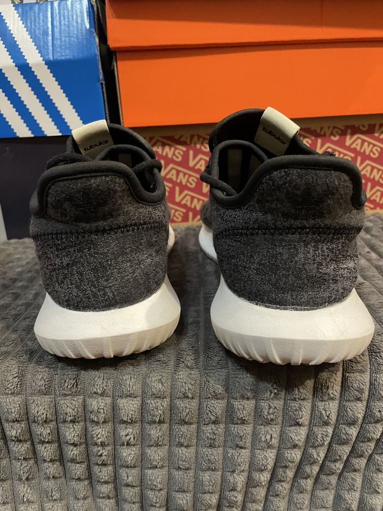 Оригінальні кросівки adidas Turbular Shadow 40(25,5см)