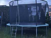 Trampolina ogrodowa