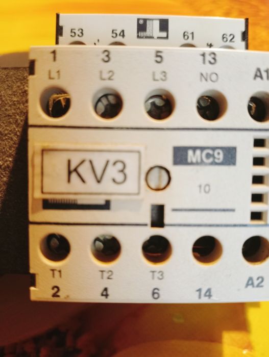 Реле напруги MC9 AC1 400V 20A  Lovato, Italy; збірка 3 шт.