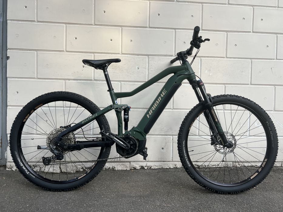 Електровелосипед AllTrail 4 Full 2022 року колеса 29