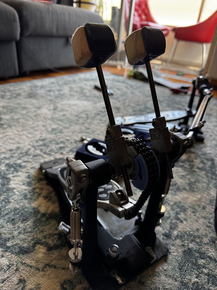 Pedal duplo Pearl Eliminator P2002C
