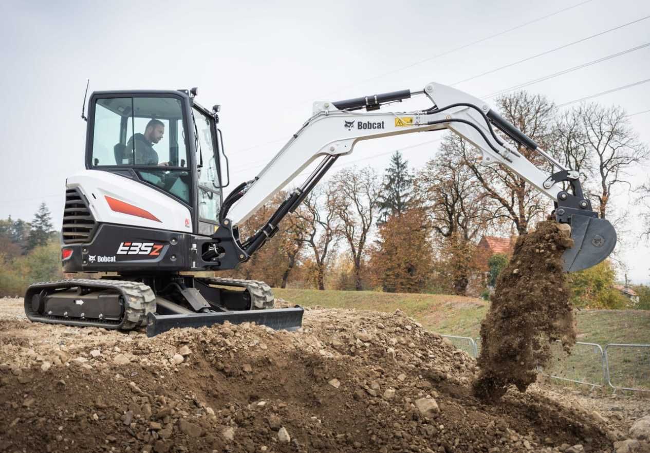 Minikoparka wynajem Bobcat usługi z operatorem/bez Warszawa i okolice