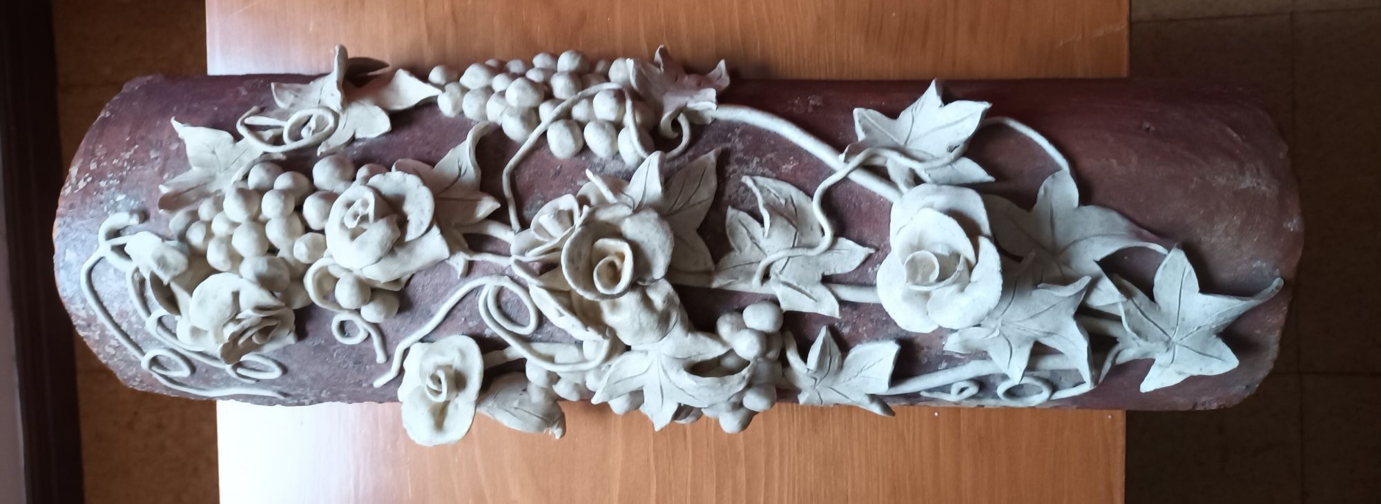 Telha regional decorada