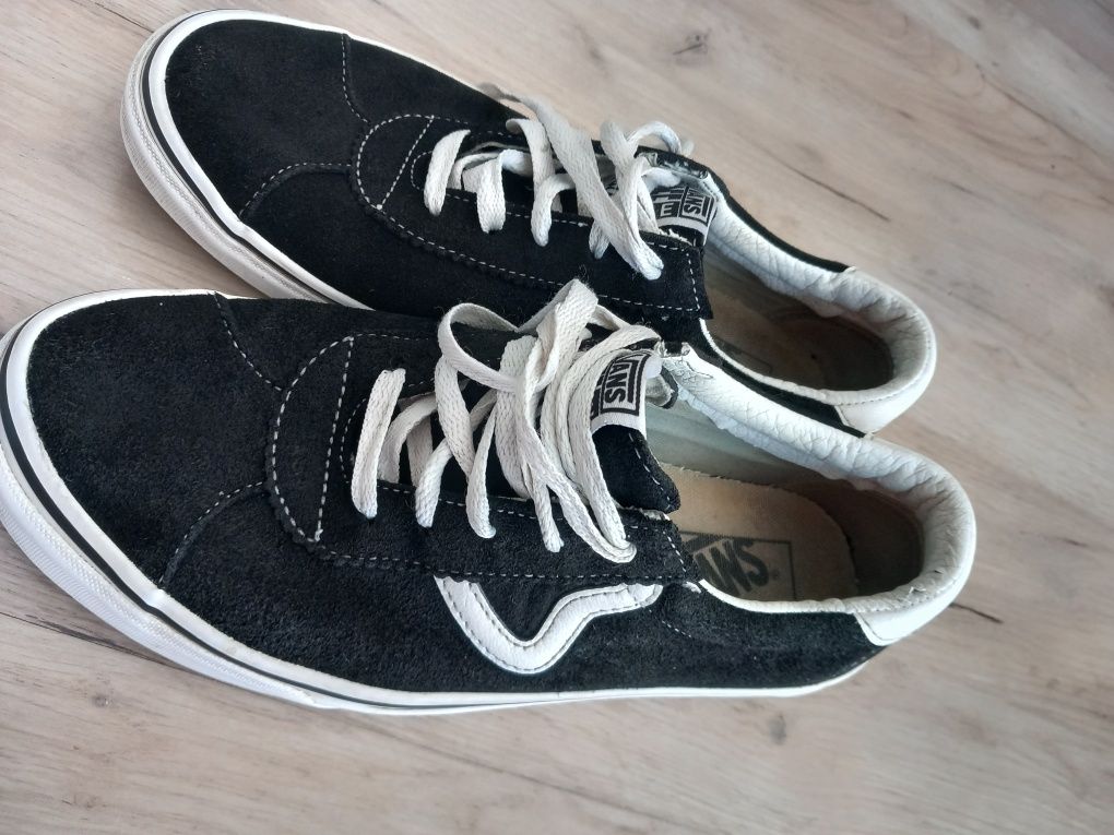 Buty Vans rozm. 40,5 dl wkl 26 cm