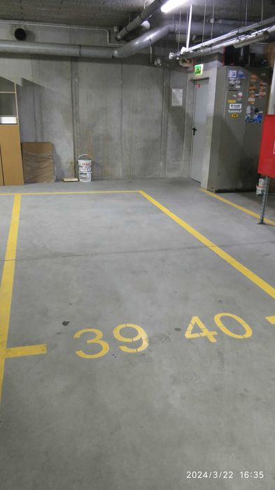 Miejsce parkingowe na motor, jednoślad - Targówek ul. Uznamska 8