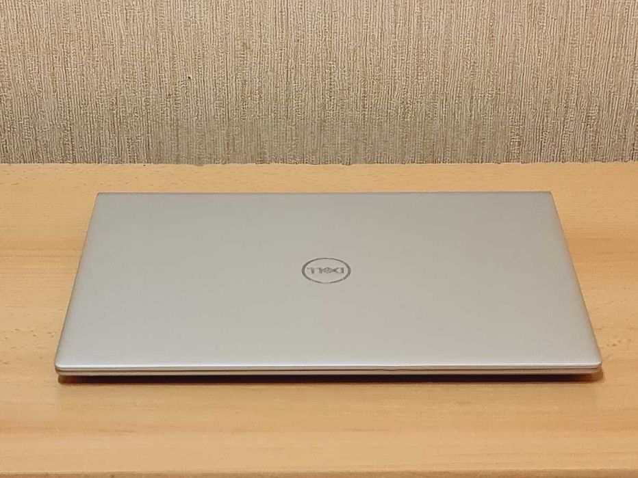 Сучасний Dell Inspiron 5402 Intel Core i7-1165G7 RAM 16Gb SSD 256Gb