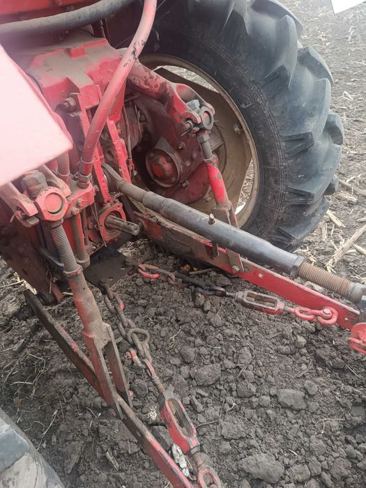 Трактор Хтз т25 .