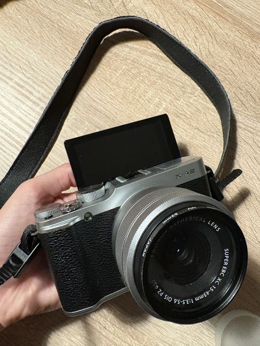 Camera Fujifilm XA2 + Objetiva 15-45