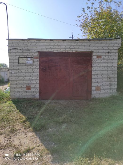 Продам цегляний гараж