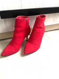 Красные полусапожки, ботинки, ботильены, червоне взуття